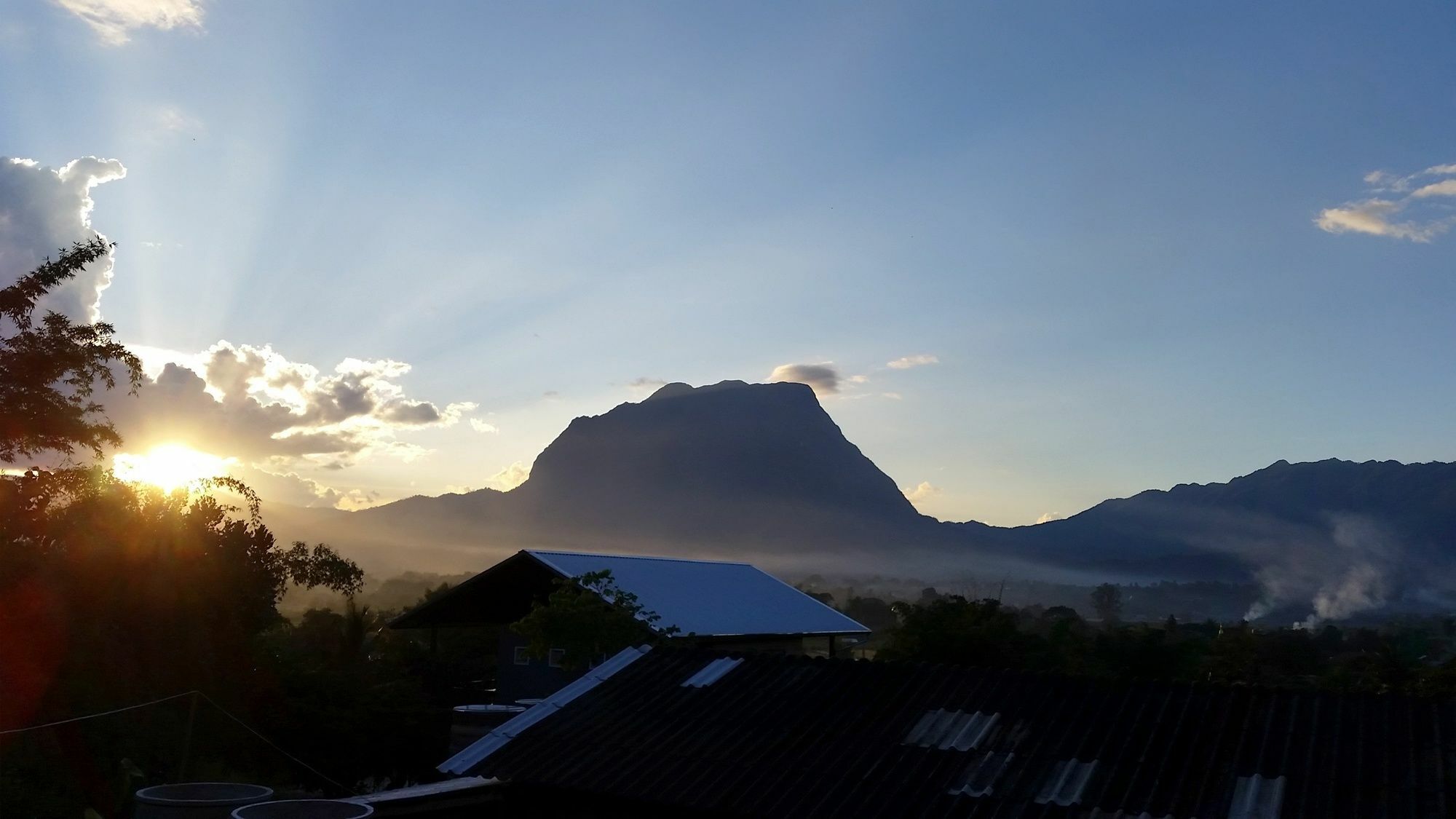 Baan Aingdoi Homestay, Чианг Дао Экстерьер фото